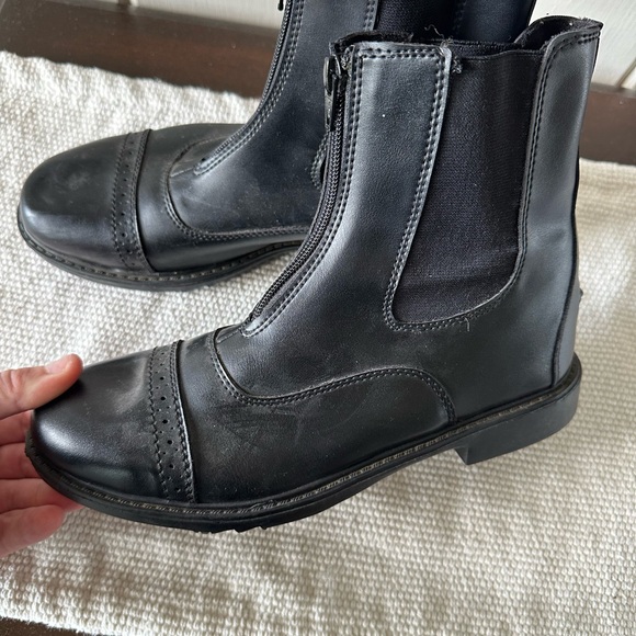 Tuffrider Black Ankle Boots for Women - Picture 5 of 6